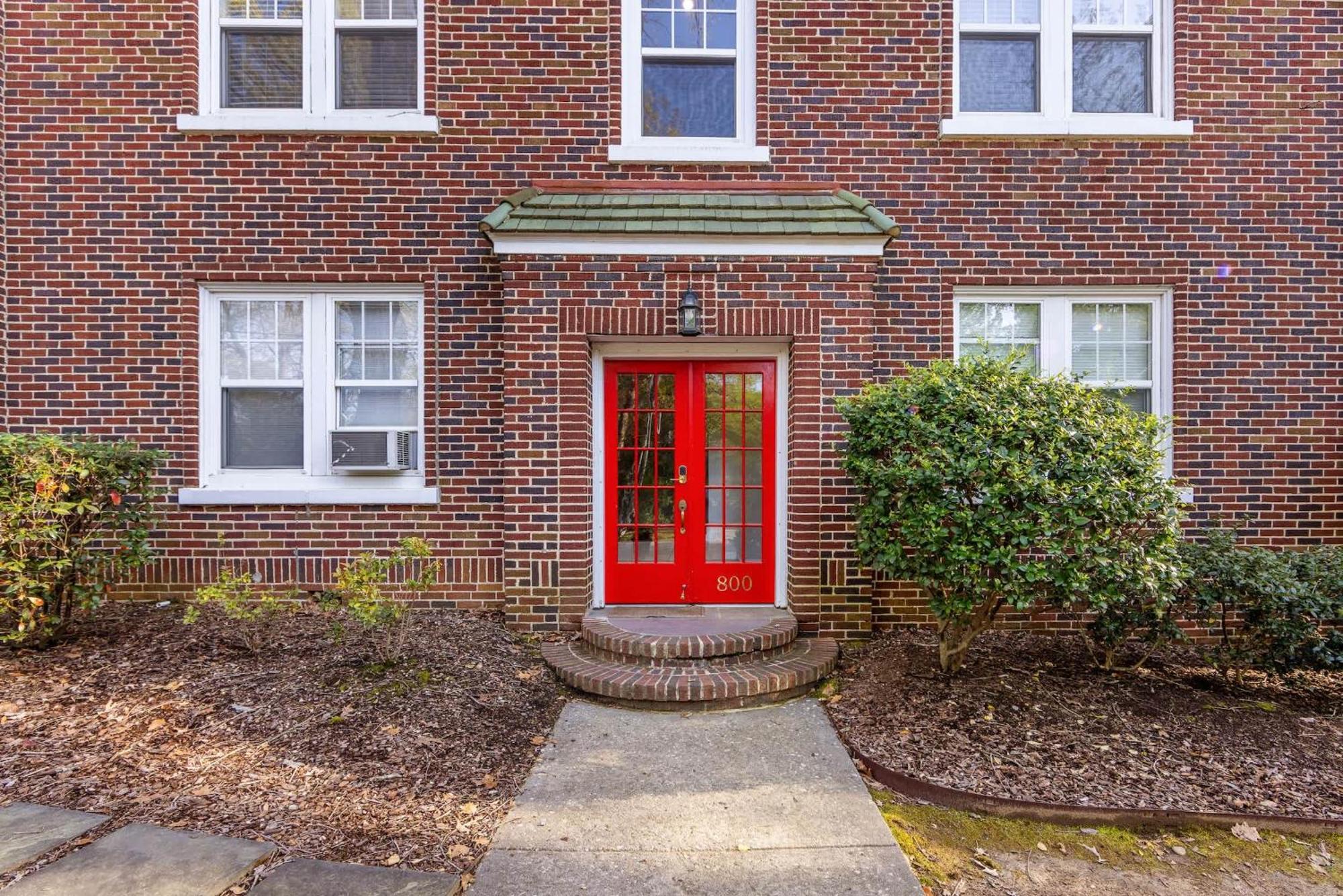Bright And Restful 2br Near Uptown With Balcony Charlotte